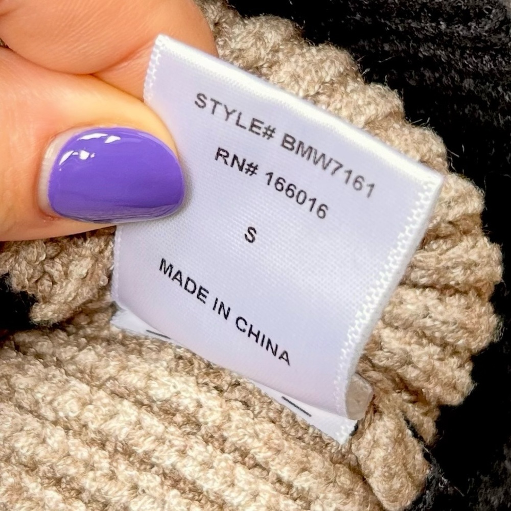 Buttermelon Color Block Mock Turtleneck Sweater, Black and Oat, Sz. S - Picture 10 of 10